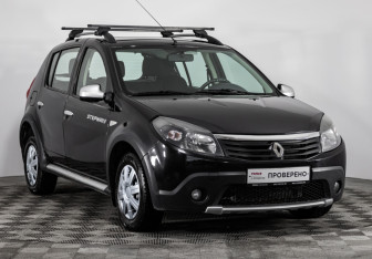 Подержанный автомобиль Renault Sandero 2012 года (3 фото)