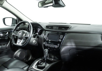 Подержанный автомобиль Nissan Qashqai 2019 года (9 фото)