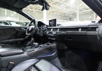 Подержанный автомобиль Audi RS 5 Coupe 2017 года (20 фото)