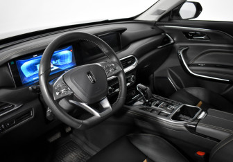 Подержанный автомобиль FAW Bestune T77 2023 года (9 фото)