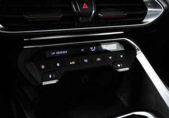 Подержанный автомобиль Kaiyi E5 2023 года (17 фото)