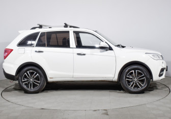 Подержанный автомобиль Lifan X60 2017 года (4 фото)