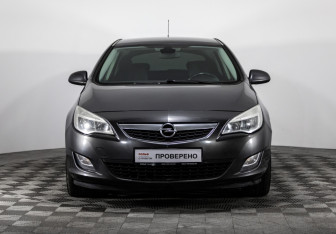 Подержанный автомобиль Opel Astra Hatchback 2010 года (2 фото)