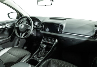Подержанный автомобиль Skoda Karoq 2020 года (9 фото)
