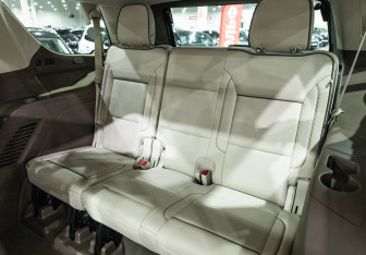 Подержанный автомобиль GMC Yukon 2022 года (13 фото)