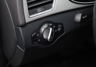 Подержанный автомобиль Audi A4 allroad 2012 года (19 фото)