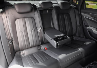 Подержанный автомобиль Audi A6 Sedan 2020 года (33 фото)