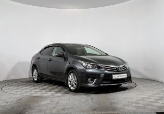 Подержанный автомобиль Toyota Corolla Sedan 2014 года (3 фото)