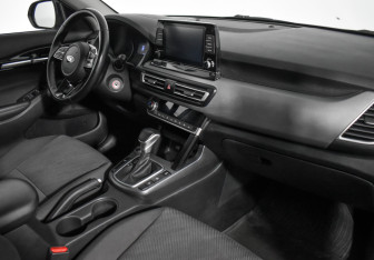 Подержанный автомобиль Kia Seltos 2021 года (12 фото)