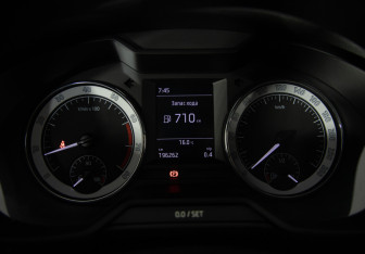 Подержанный автомобиль Skoda Octavia Liftback 2020 года (13 фото)