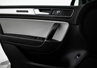 Подержанный автомобиль Volkswagen Touareg 2017 года (19 фото)