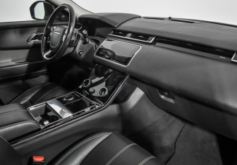 Подержанный автомобиль Land Rover Range Rover Velar 2018 года (12 фото)