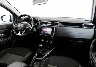 Подержанный автомобиль Renault Duster 2021 года (9 фото)