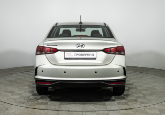Подержанный автомобиль Hyundai Solaris Sedan 2020 года (6 фото)