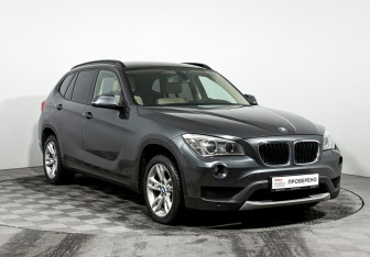 Подержанный автомобиль BMW X1 2013 года (3 фото)