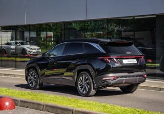 Подержанный автомобиль Hyundai Tucson 2021 года (8 фото)