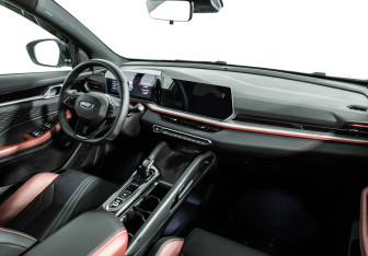 Подержанный автомобиль Geely Coolray 2024 года (9 фото)