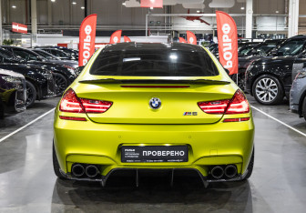 Подержанный автомобиль BMW M6 Coupe 2013 года (18 фото)