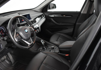 Подержанный автомобиль BMW X1 2021 года (9 фото)