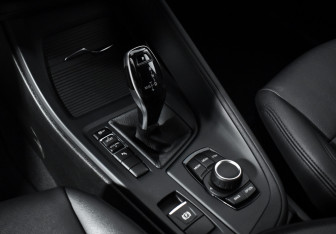 Подержанный автомобиль BMW X1 2020 года (11 фото)