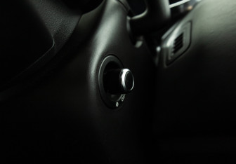 Подержанный автомобиль Land Rover Range Rover 2013 года (25 фото)