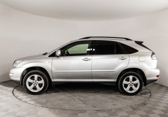 Подержанный автомобиль Lexus RX 2005 года (8 фото)