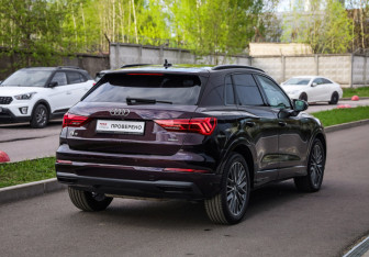 Подержанный автомобиль Audi Q3 2020 года (6 фото)