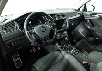 Подержанный автомобиль Volkswagen Tiguan 2020 года (11 фото)