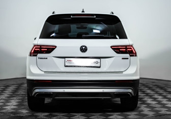 Подержанный автомобиль Volkswagen Tiguan 2018 года (5 фото)