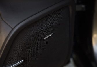 Подержанный автомобиль Porsche Cayenne 2015 года (22 фото)