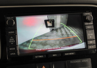 Подержанный автомобиль Mitsubishi Outlander 2014 года (17 фото)