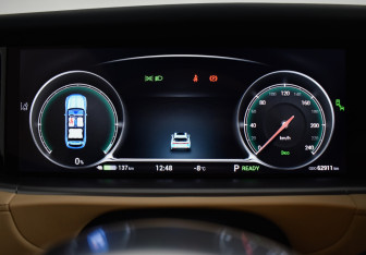 Подержанный автомобиль Voyah Free 2022 года (21 фото)