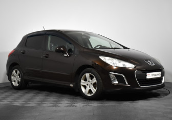 Подержанный автомобиль Peugeot 308 Hatchback 2012 года (3 фото)