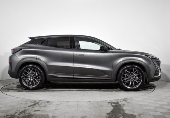 Подержанный автомобиль Changan UNI-T 2023 года (4 фото)