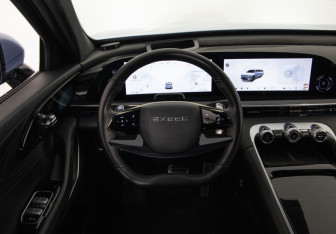 Подержанный автомобиль Exeed RX 2023 года (10 фото)