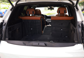 Подержанный автомобиль BMW X5 2019 года (37 фото)