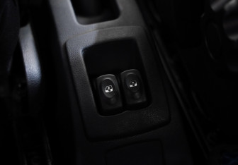 Подержанный автомобиль Renault Logan Sedan 2011 года (15 фото)