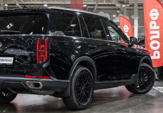 Подержанный автомобиль GAC GS8 2024 года (8 фото)