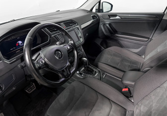 Подержанный автомобиль Volkswagen Tiguan 2017 года (9 фото)