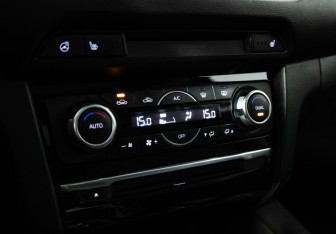 Подержанный автомобиль Mazda 6 Sedan 2017 года (18 фото)