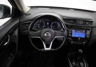Подержанный автомобиль Nissan X-Trail 2020 года (10 фото)