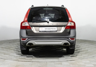 Подержанный автомобиль Volvo XC70 2010 года (6 фото)