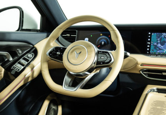 Подержанный автомобиль Voyah Free 2023 года (22 фото)