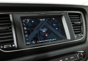 Подержанный автомобиль Kia Carnival 2020 года (20 фото)