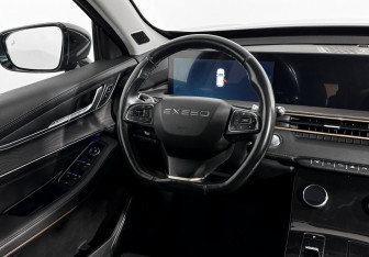 Подержанный автомобиль Exeed LX 2022 года (16 фото)