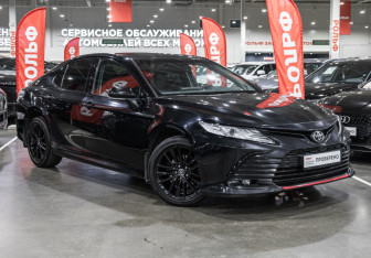 Подержанный автомобиль Toyota Camry Sedan 2021 года (4 фото)