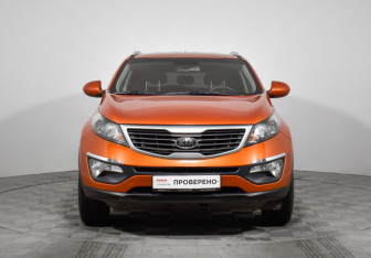 Подержанный автомобиль Kia Sportage 2014 года (2 фото)