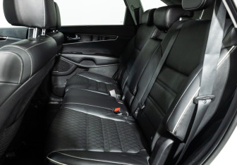 Подержанный автомобиль Kia Sorento 2019 года (10 фото)