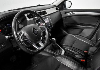 Подержанный автомобиль Renault Arkana 2021 года (9 фото)