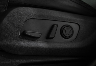 Подержанный автомобиль Kia Carnival 2022 года (21 фото)